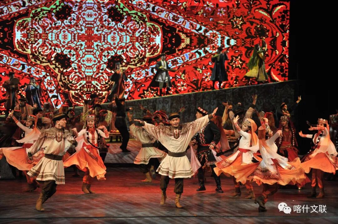 音乐剧《拉齐尼·巴依卡》剧照