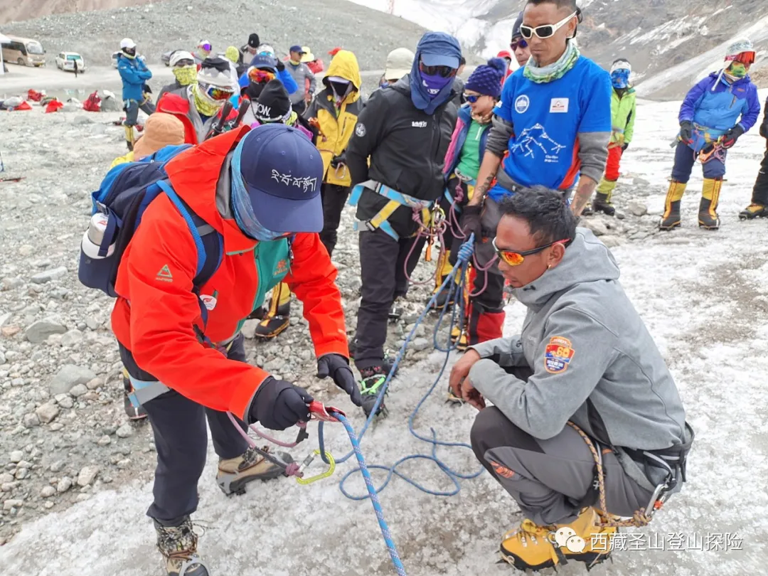 第五期洛堆峰庆功会在圣山登山文化大本营举行(图9)