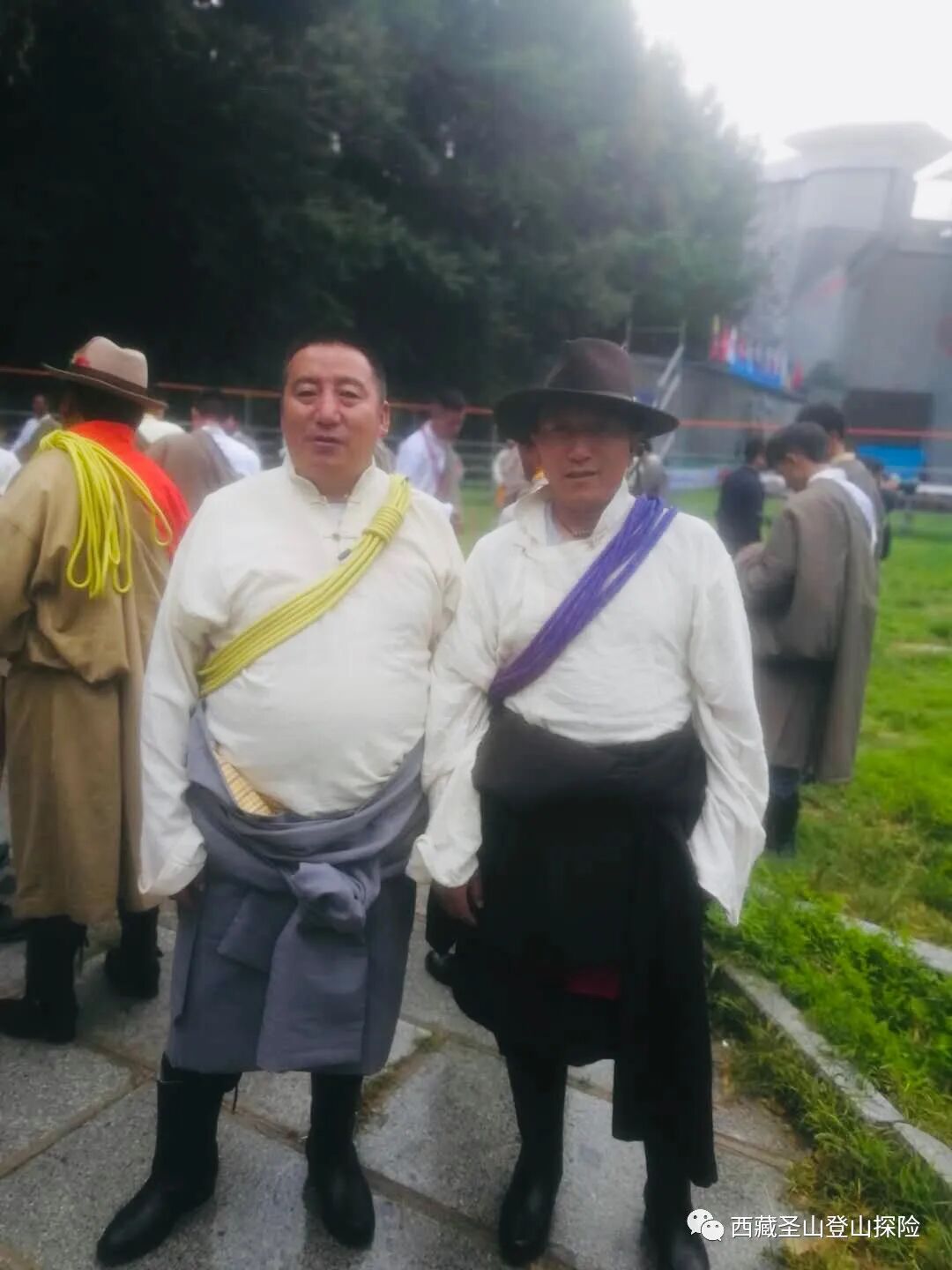 点亮梦想 圣山探险的喜马拉雅式扶贫 西藏圣山登山探险服务有限公司