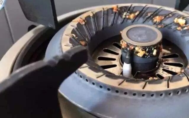 【泰燃科普】燃气灶点火时为什么会松手就灭？