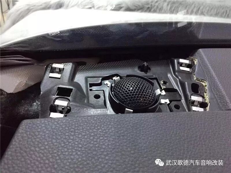 我的音響我做主 武漢保時捷Macan汽車音響改裝