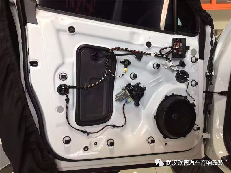 我的音響我做主 武漢保時捷Macan汽車音響改裝