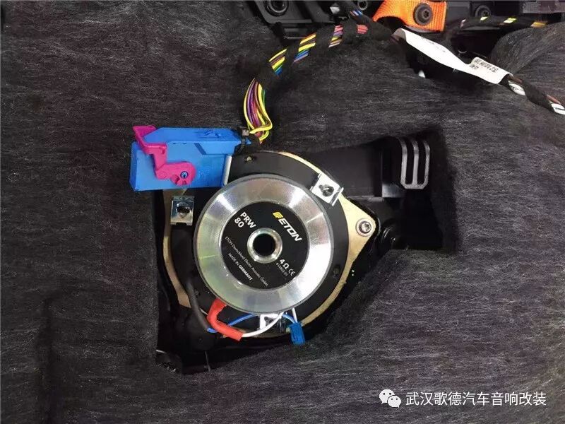 我的音響我做主 武漢保時捷Macan汽車音響改裝