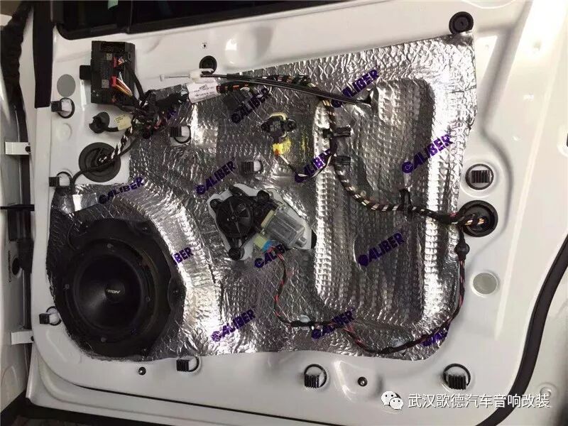 我的音響我做主 武漢保時捷Macan汽車音響改裝