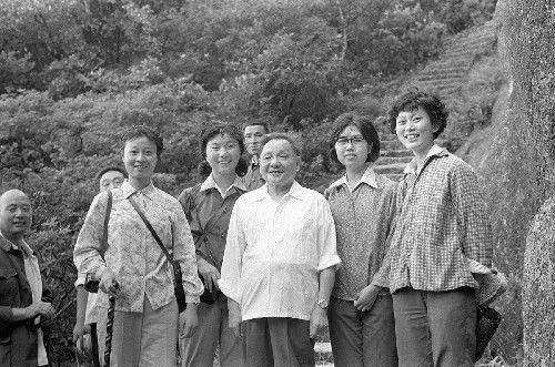 高考1977：积压11年，改变27万国人命运-弧论坛