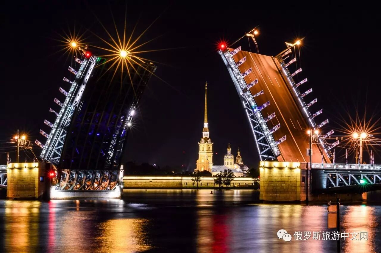 圣彼得堡开桥奇观丨涅瓦河岸的你,游船上的我,彼此眼里的风景! - 华人