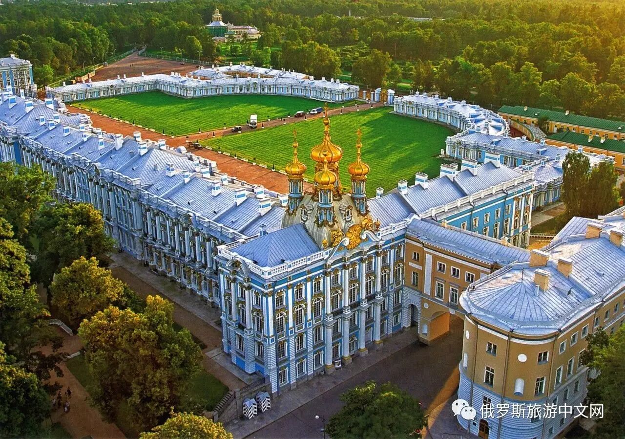 除了冬宫和夏宫,圣彼得堡的这个村,你也一定要去