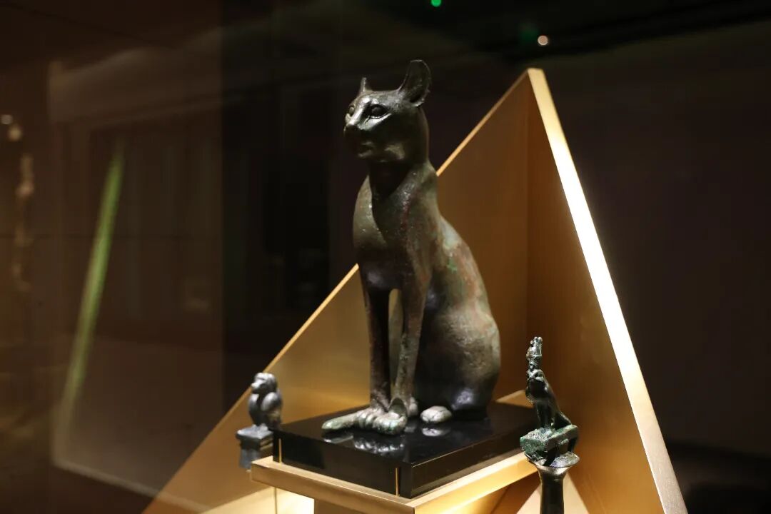 巴斯特猫神像.JPG