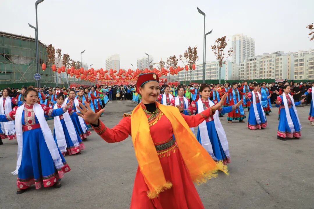 焉耆回族自治县:社火表演打头阵 新年气氛别样浓 -天山网 - 新疆新闻