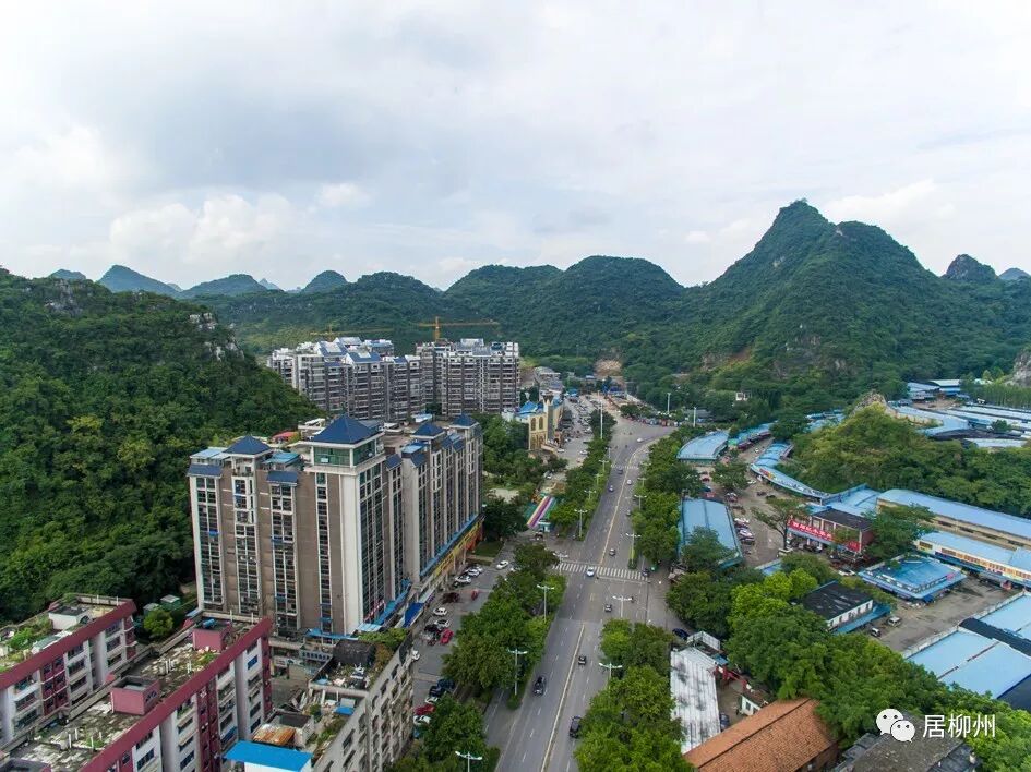 容积率2.5_容积率2.5一般是多少层_容积率2.5是什么水平