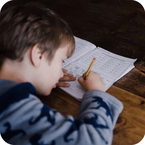 教育部通知：“双减”正式落地！请告诉孩子：自律者优秀，懒散者出局！