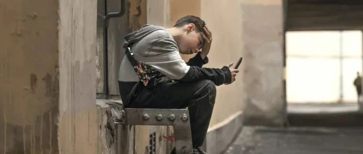 “双减”落地100天，班主任一针见血：指望孩子自觉，是最危险的教育