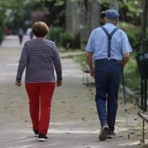 西班牙老龄化这么严重？65岁以上的人口首次超过总人口的20%