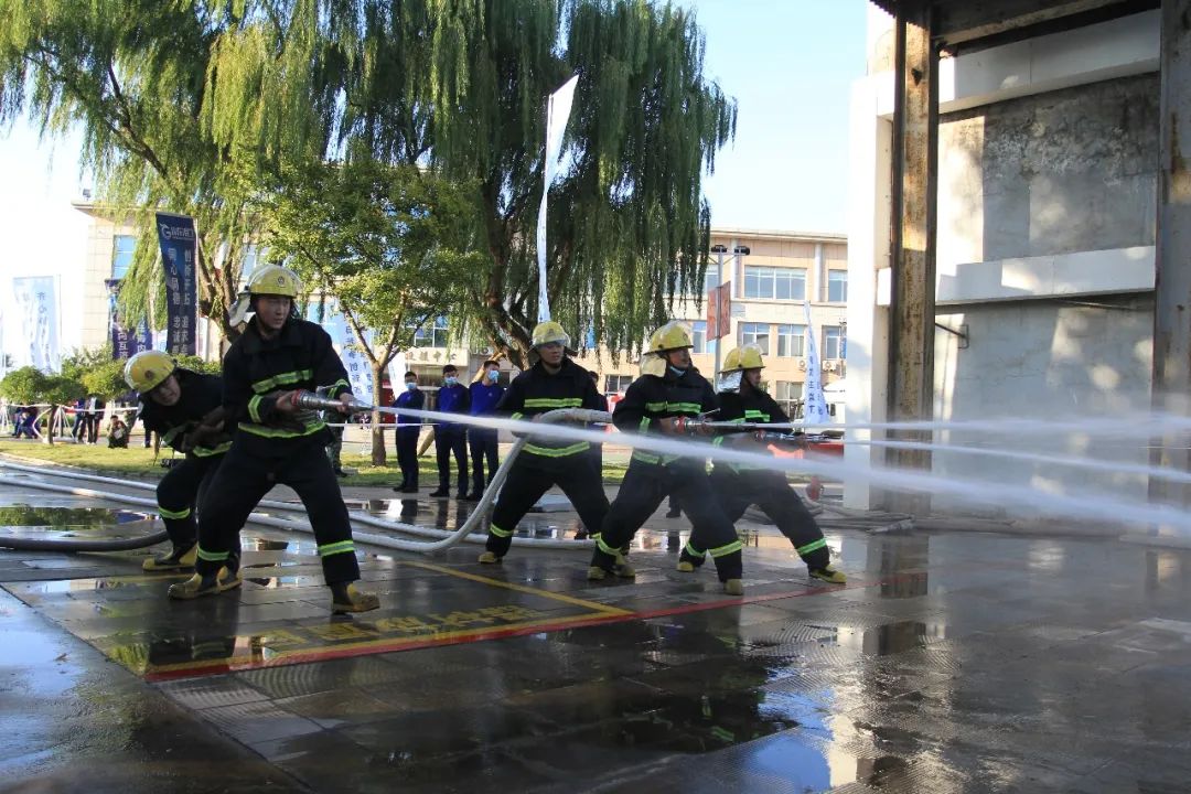 天富官网测速地址强强对决,以赛促战!烟台市举办危险化学品应急救援队伍技能竞赛 天富官网测速地址强强对决,以赛促战!烟台市举办危险化学品应急救援队伍技能竞赛