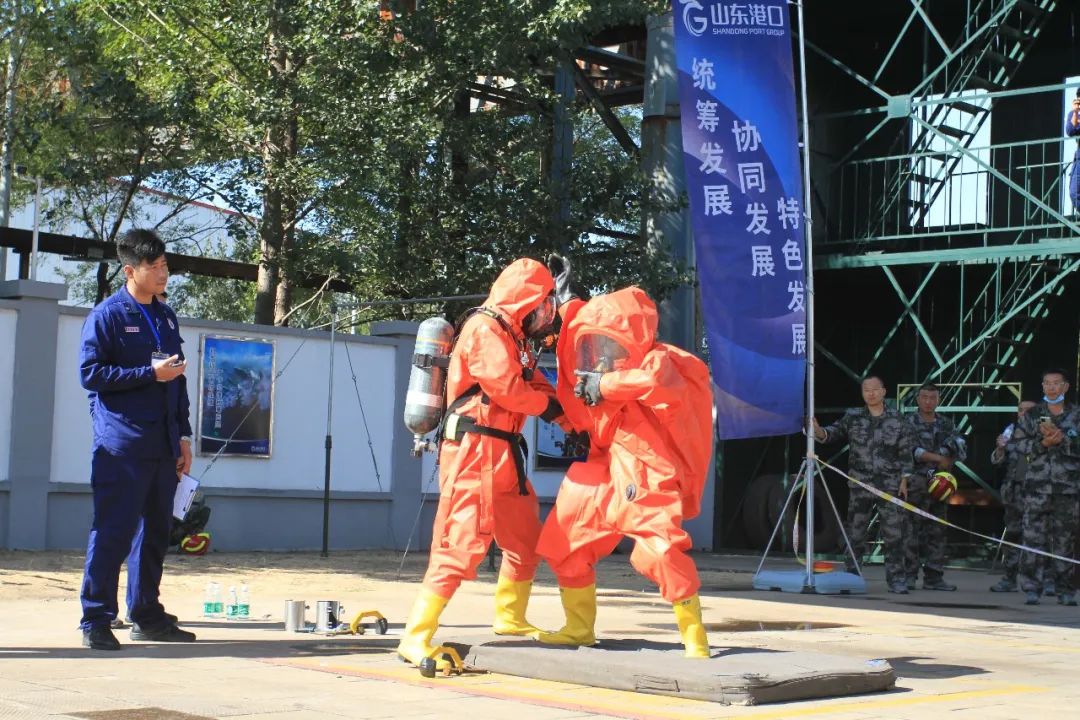 天富官网测速地址强强对决,以赛促战!烟台市举办危险化学品应急救援队伍技能竞赛 天富官网测速地址强强对决,以赛促战!烟台市举办危险化学品应急救援队伍技能竞赛