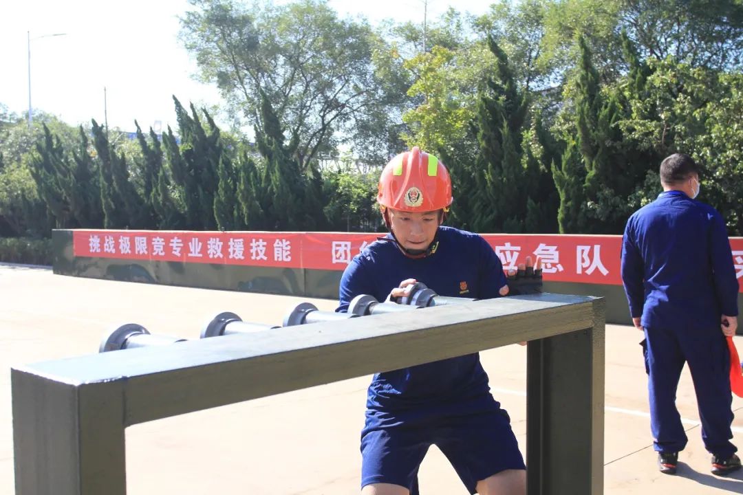 天富官网测速地址强强对决,以赛促战!烟台市举办危险化学品应急救援队伍技能竞赛 天富官网测速地址强强对决,以赛促战!烟台市举办危险化学品应急救援队伍技能竞赛