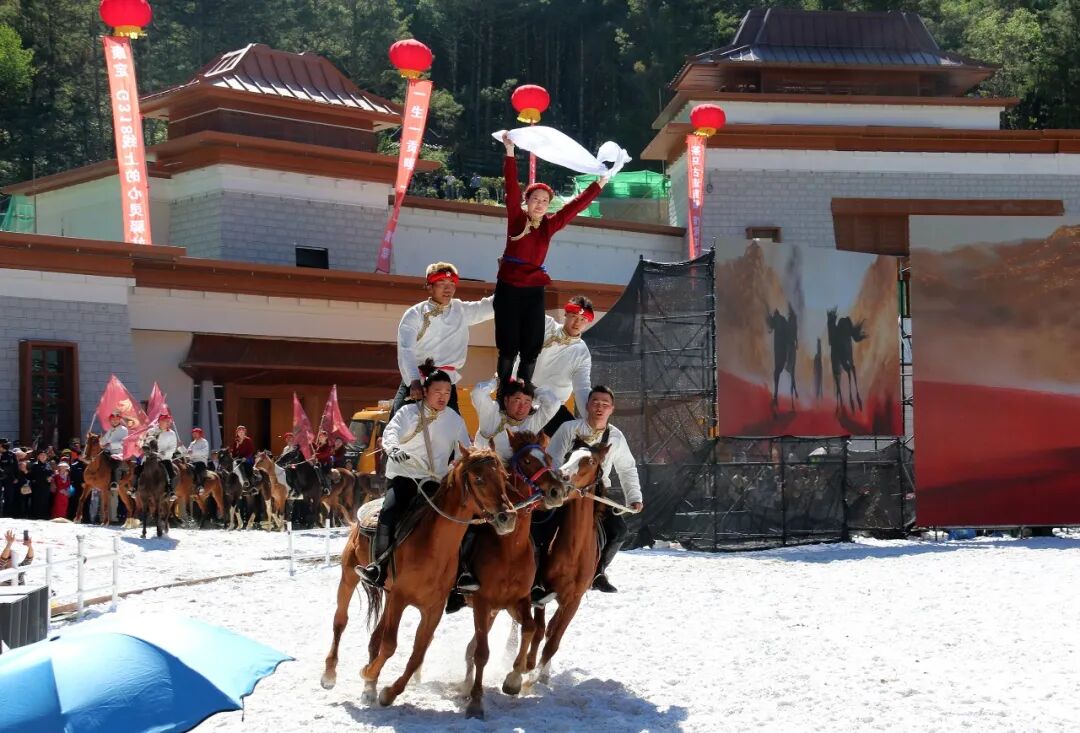 དར་མདོའི་བོད་ཟླ4པའི་ཚེས8ཉིན་གྱི་རི་སྐོར་དུས་ཆེན་འདི་ལྟར་རོལ།