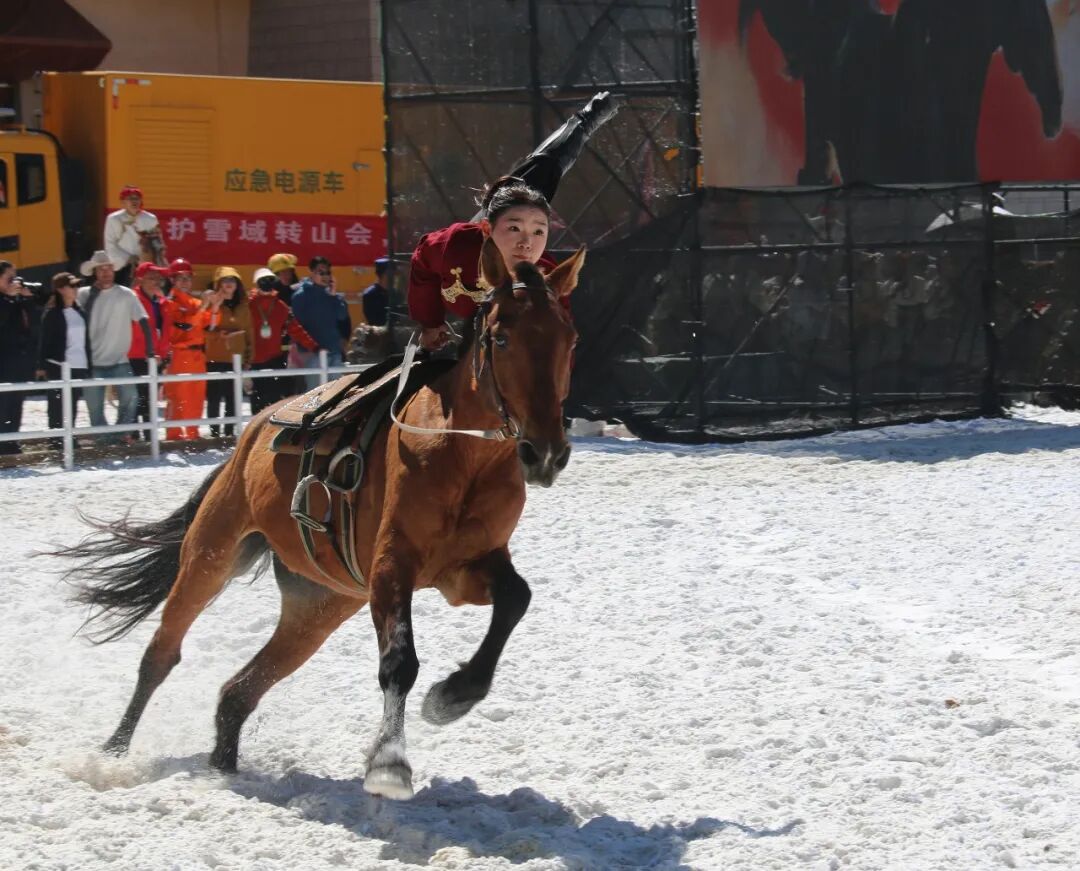 དར་མདོའི་བོད་ཟླ4པའི་ཚེས8ཉིན་གྱི་རི་སྐོར་དུས་ཆེན་འདི་ལྟར་རོལ།