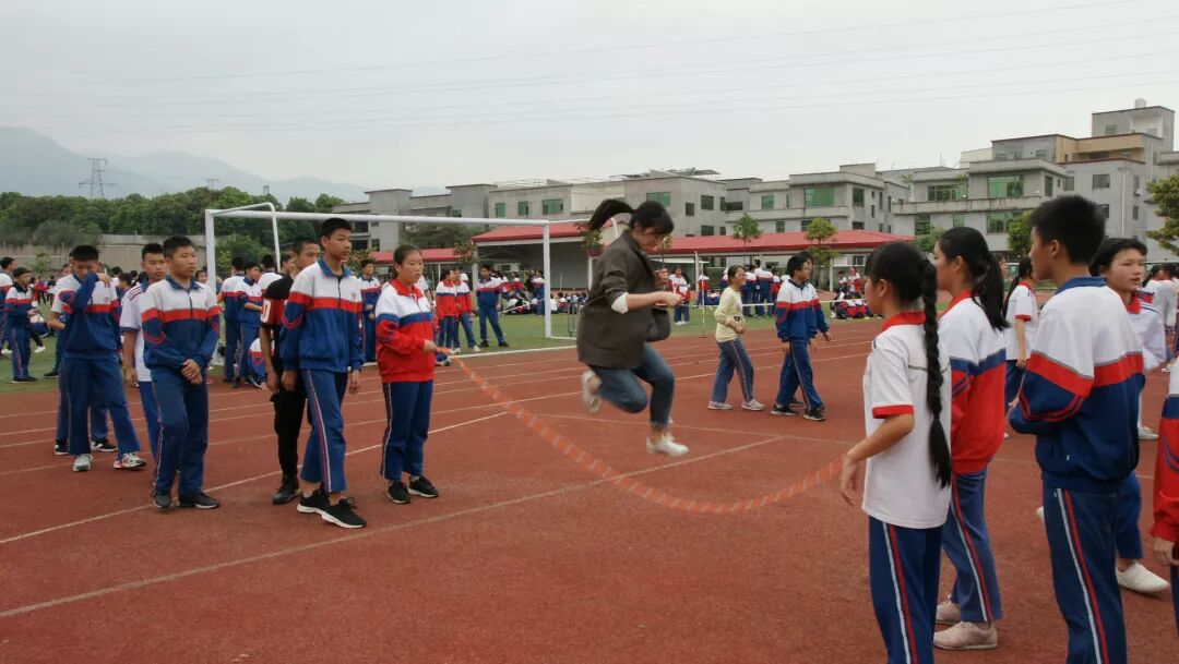 上塘中学趣味运动会 -- 厦门市上塘中学