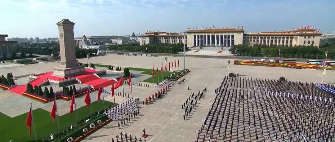 今天，以国家名义！缅怀烈士，致敬英雄！