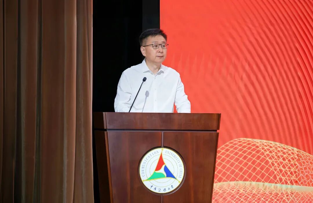 李校.JPG