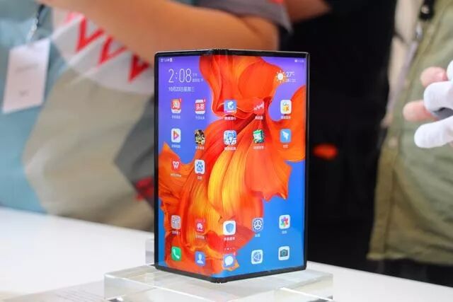 三星Fold国行首销被秒光！晚来的华为Mate X仍有2大关键优势（组图） - 2