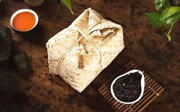 黑茶，是对四季记忆的收藏