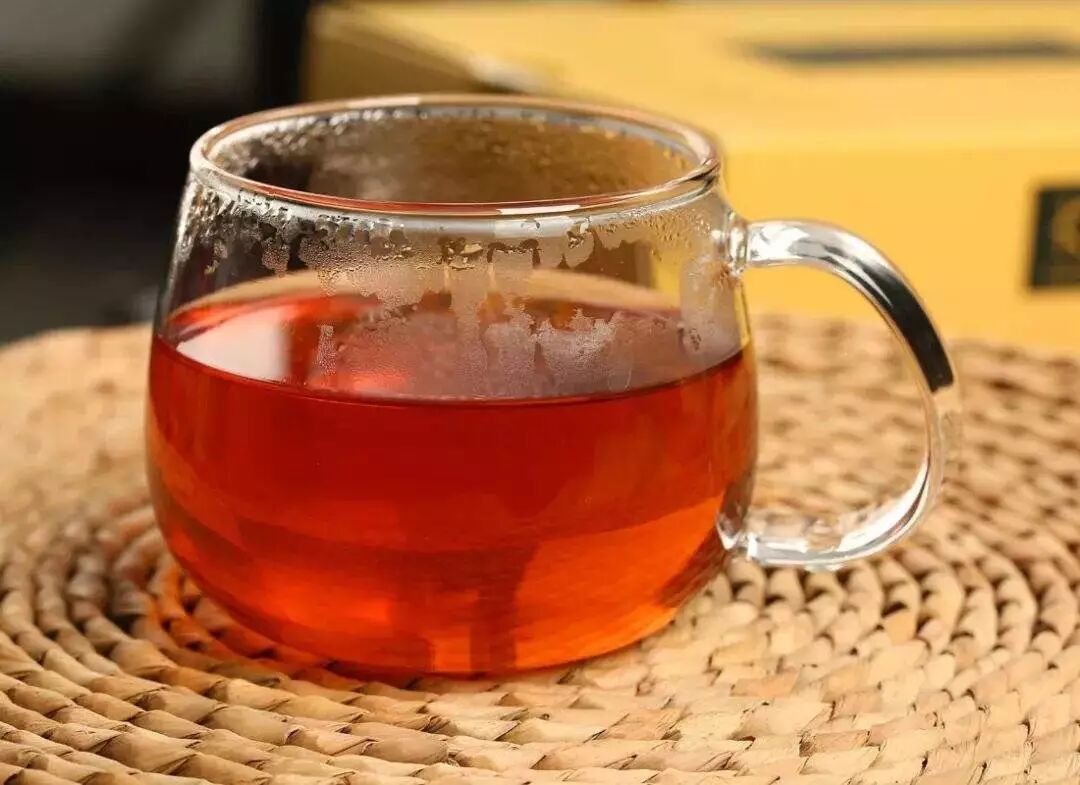 借一杯黑茶的时光，可好？