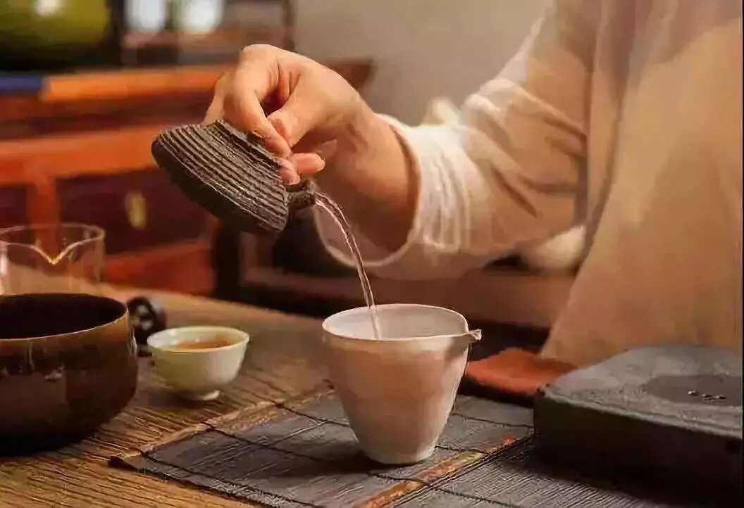喝黑茶，贵在坚持