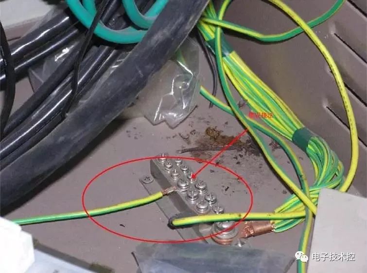 电控柜控制回路怎么编号_电柜回路图_控制柜二次回路怎么接线