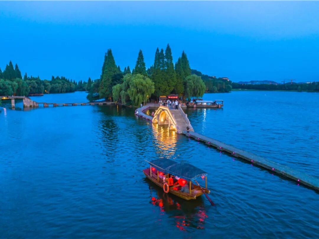 鉴湖旅游度假区