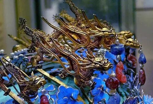 美博产品馆|“凤冠威仪”才是明朝女子的顶级行头