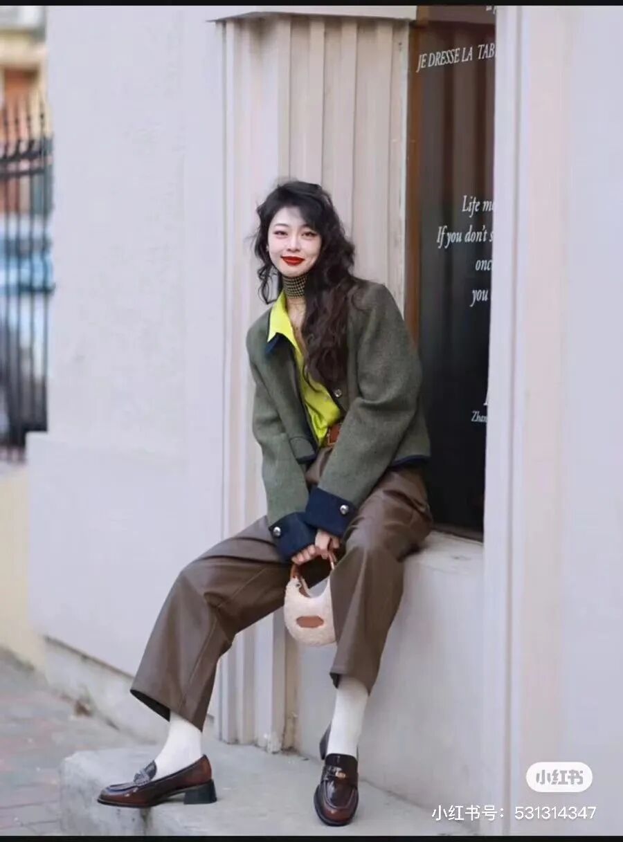 今年春天最流行的颜色居然是它怎么搭都好看