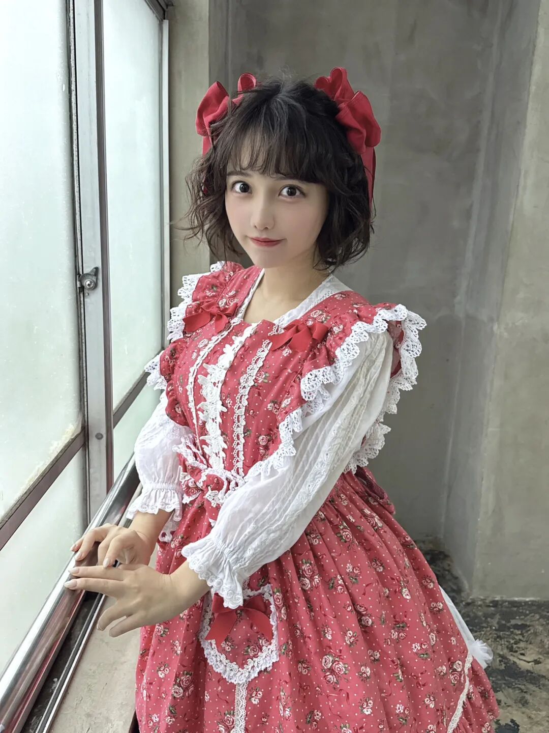 黑白条纹针织衫