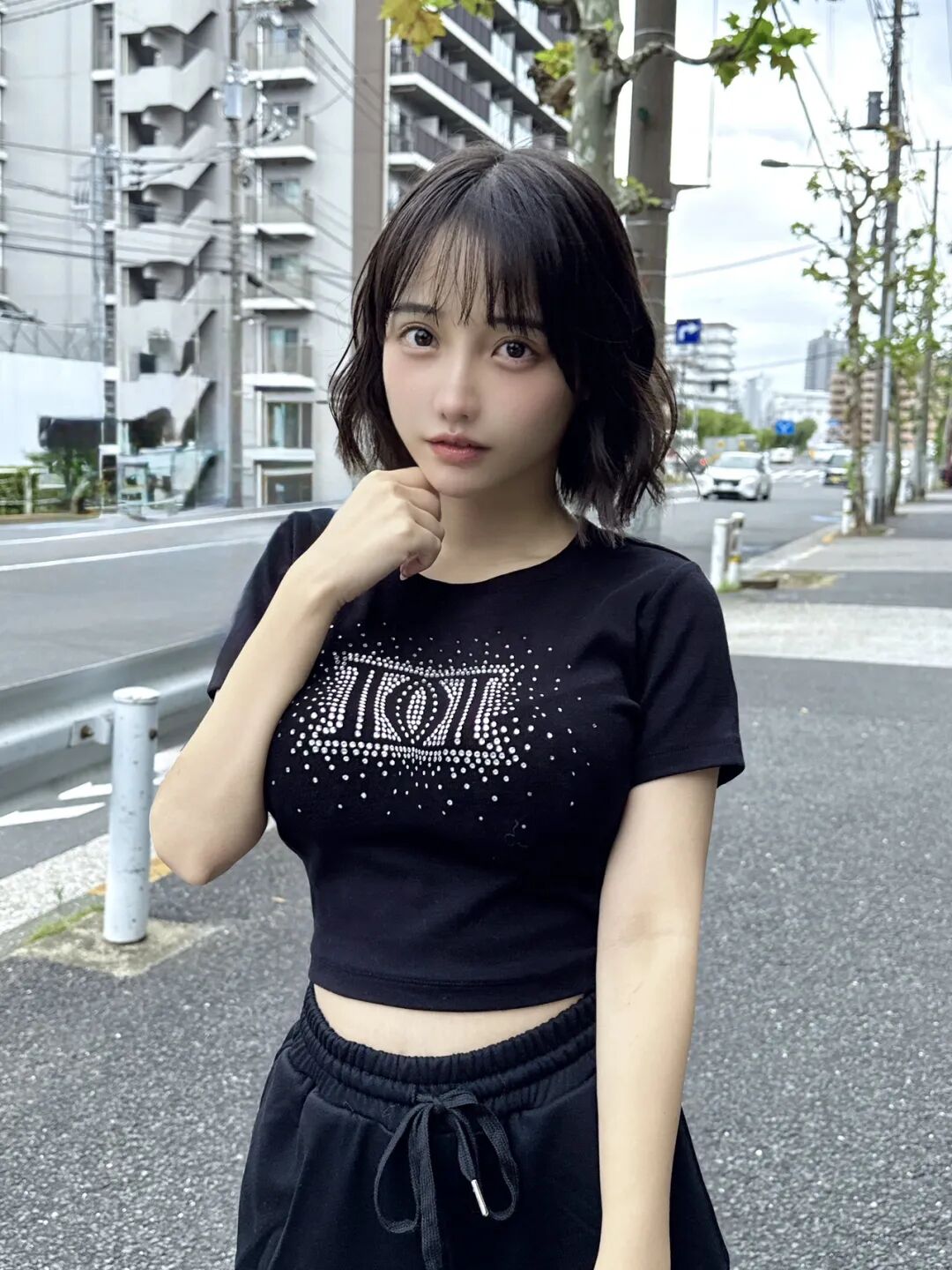 黑白条纹针织衫