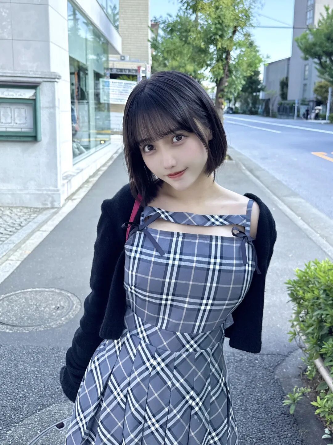 黑白条纹针织衫