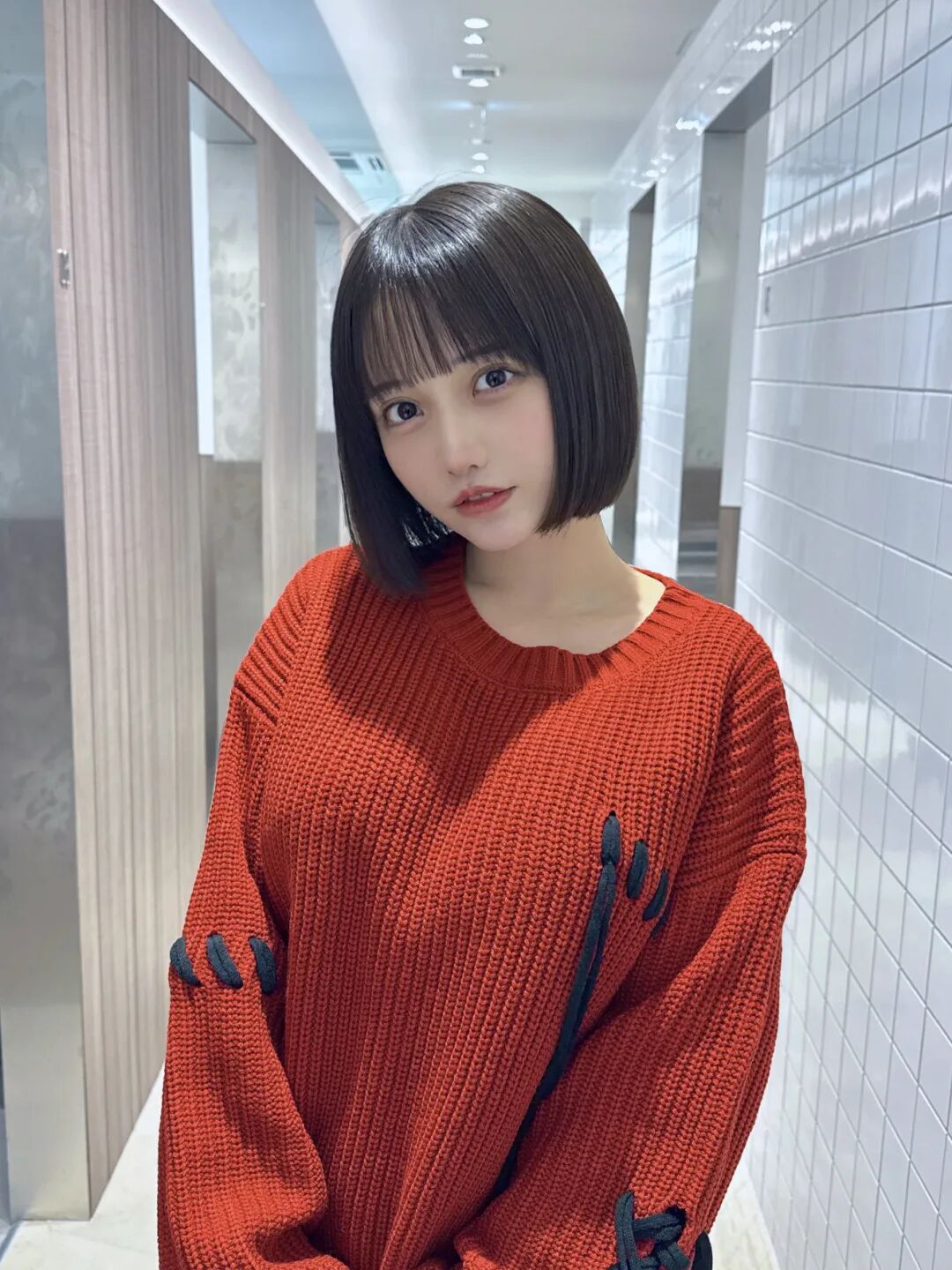 黑白条纹针织衫