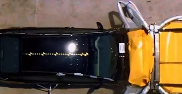 国外发明的卡车追尾防护装置，你觉得能管用么？的图21