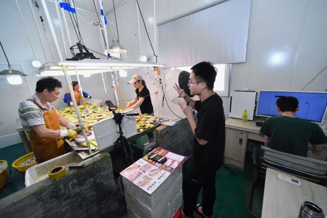 探讨数字货币在农业领域的潜力：如何优化供应链与资源分配_区块链数字货币交易平台_区块链数字货币概念股