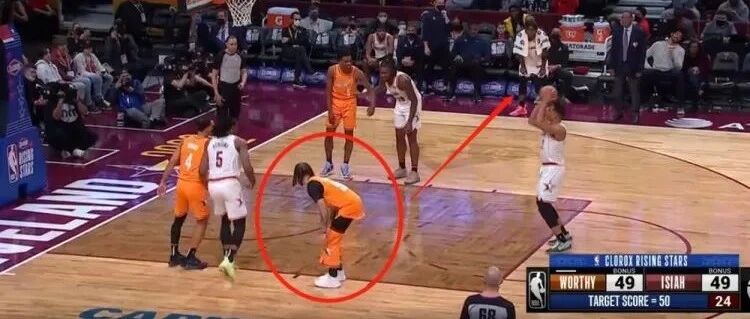 疯了吧！脱裤子阻止绝杀！让你上强度，没让你上尺度……