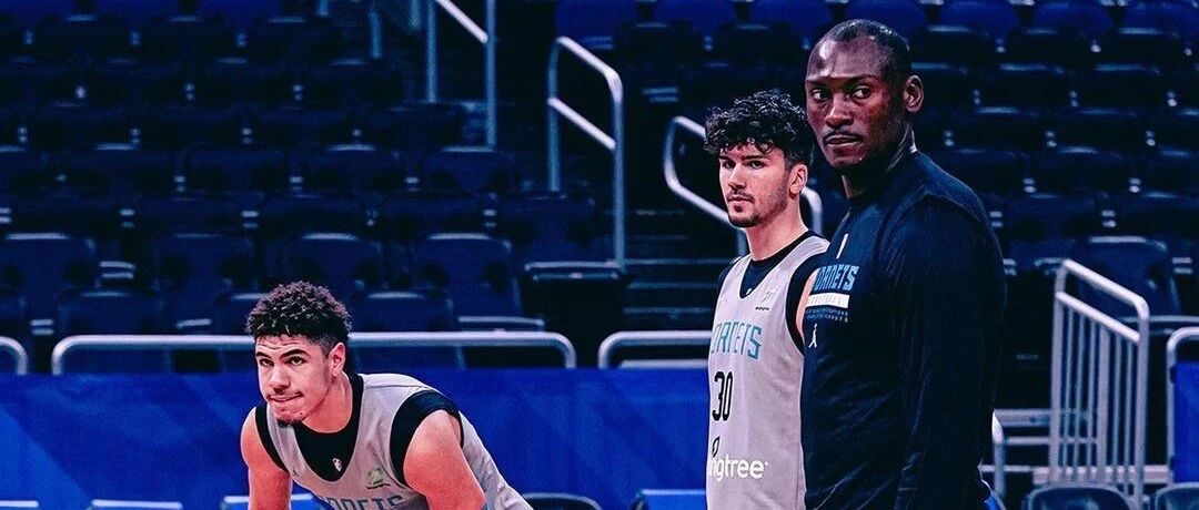 惨啊！生涯首秀0分1板2断3助！整整7年了！NBA最惨探花秀诞生