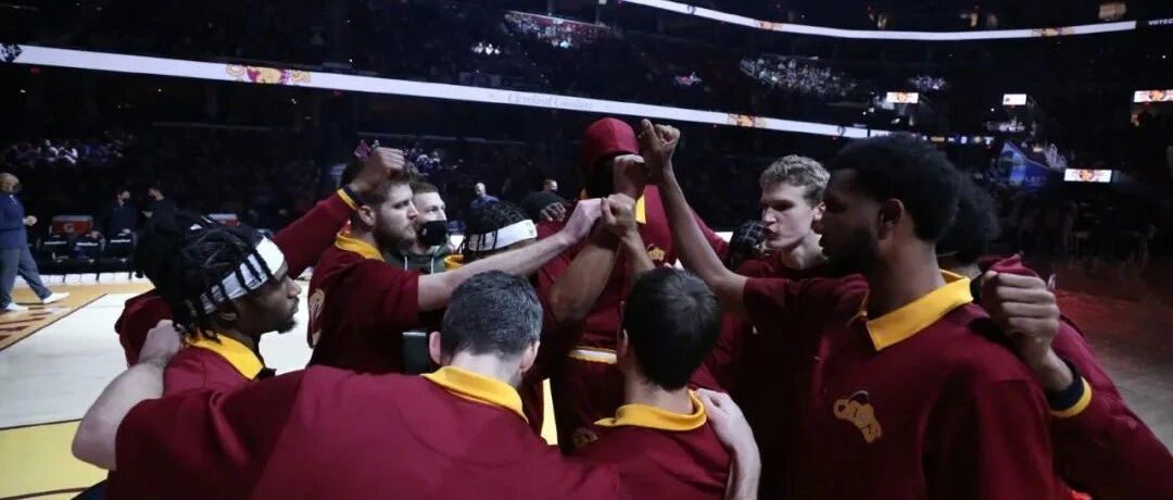 4换2！交易达成！又炸出一支顶级强队！他们要冲冠了……