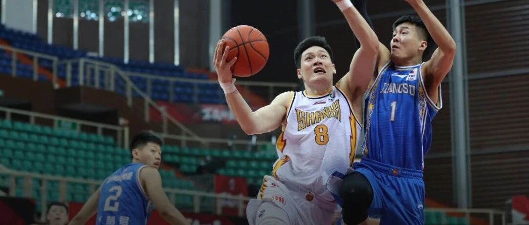 张宁发飙！从3.5分暴涨到场均13.1分！一个决定逼出了北大魔王