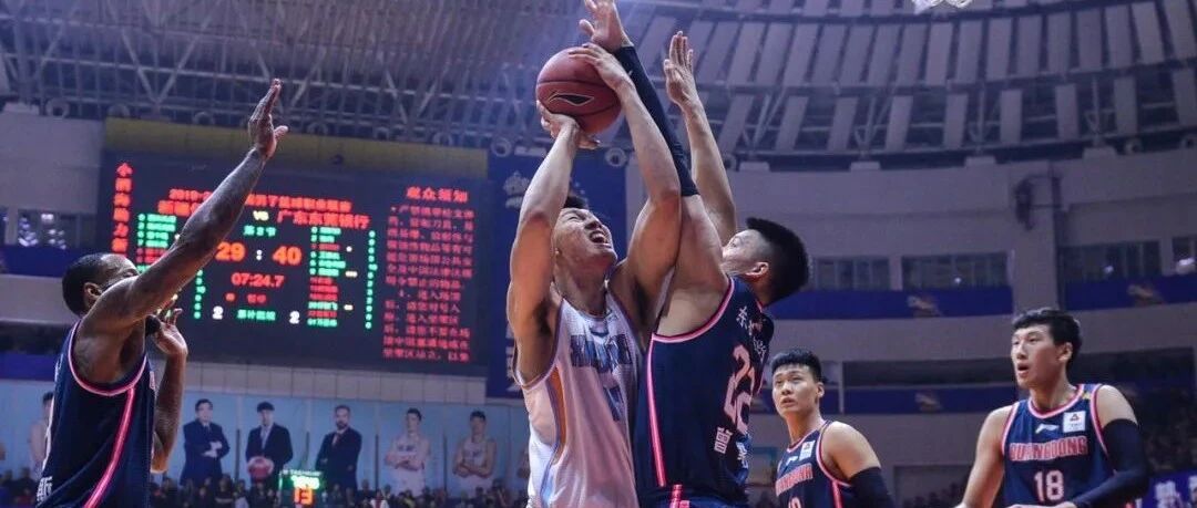 朱芳雨出手了！广东酝酿3换1大交易！周琦头号替补要来广东了……