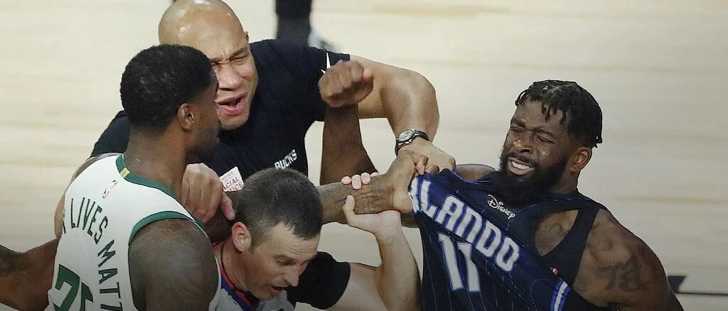 雄鹿被淘汰后，他直接宣布退役！职业生涯结束！再见了，NBA榜眼秀