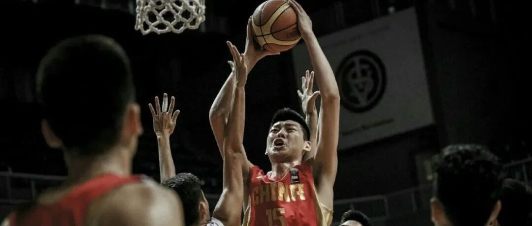 重磅！2换1压哨交易！2米18大中锋联手郭艾伦！张镇麟也来了！疯了，疯了