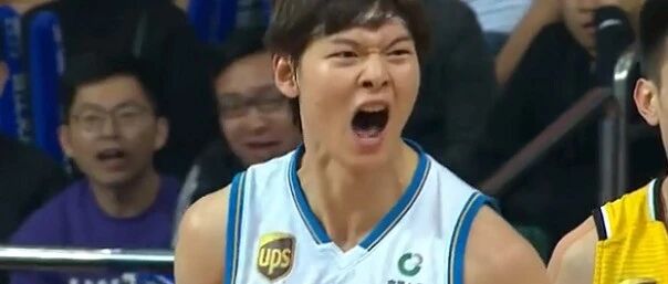 正式签约！联手王哲林！单场42+12+12+10！四双怪物来了