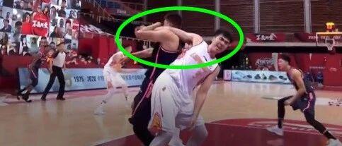 禁赛+罚款！CBA新赛季第一笔重磅罚单！就因为这个动作……