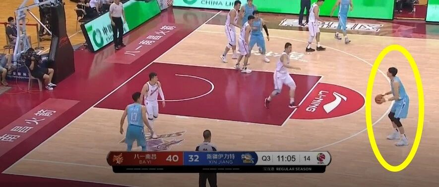 周琦啊周琦，你硬一点行不行？三分8中1！2次三不沾，心态都崩了