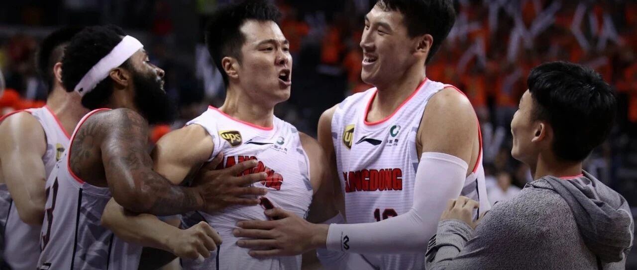 再见了，CBA！联赛刚开始，他就宣布退役了！这个消息太突然了……